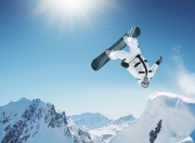 九游app下载-新王当立，皮亚斯特里高光领航，索伯车队惊天逆转法拉利