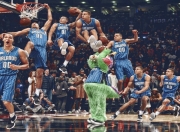 九游娱乐网页-这是一篇结合了体育竞技、个人英雄主义与戏剧性翻盘元素的故事。为了突出唯一性，我将故事背景设定在一个虚构的、充满魔幻现实主义色彩的生死战中，让关键词的碰撞产生奇妙的化学反应