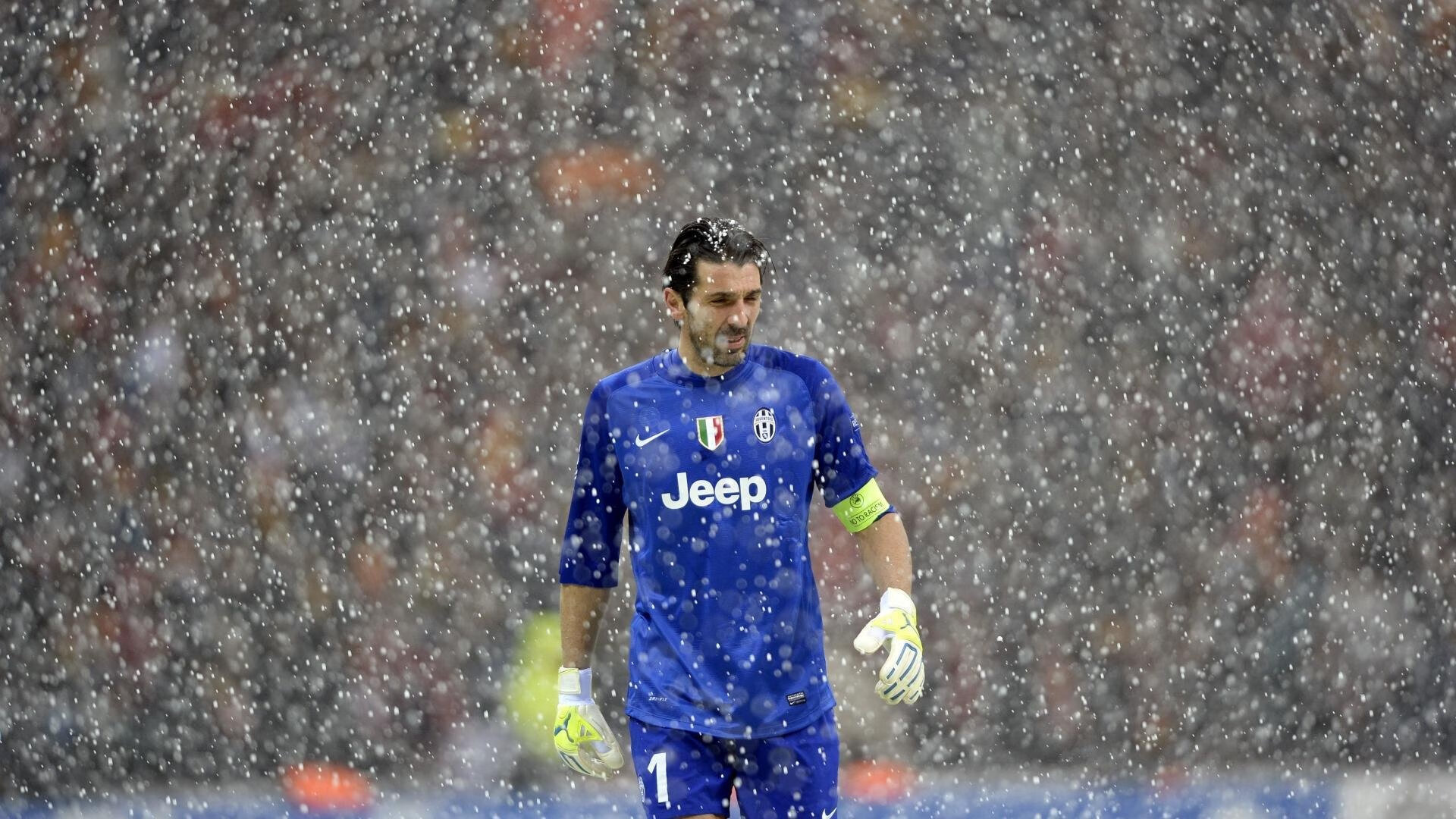 赛道上的北欧神话，芬兰车手奥地利加时决胜，F1年度争冠焦点战再掀狂澜