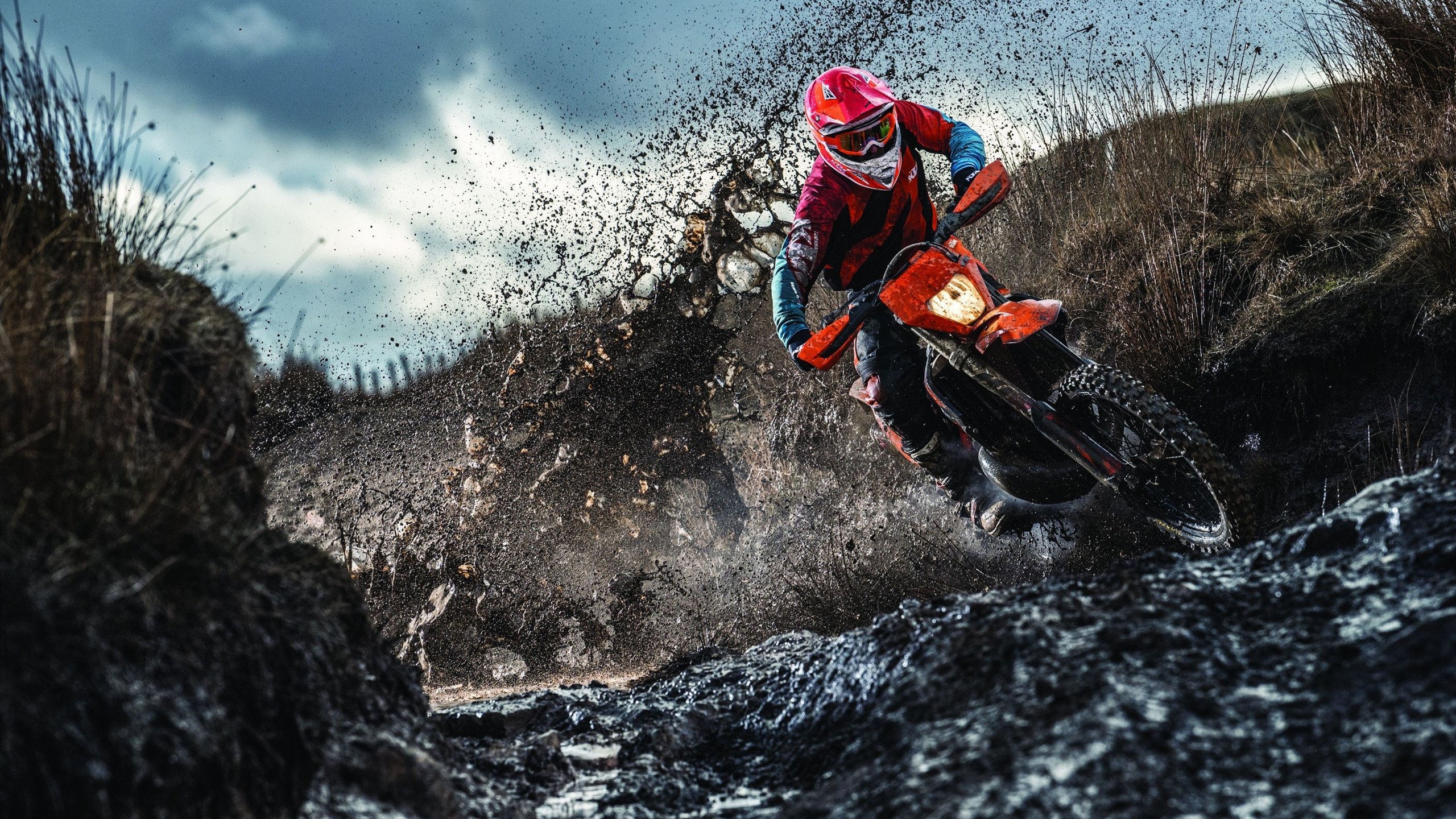 克莱三记穿云箭射落悬念，湖人广厦之战提前进入垃圾时间